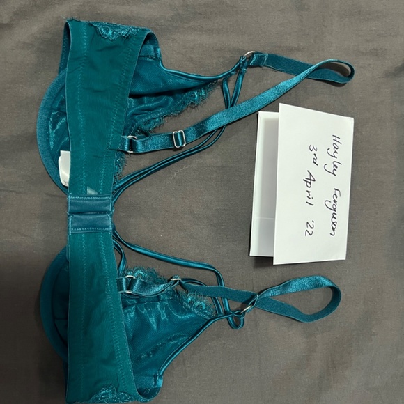 Teal Bra - Picture 2 of 4
